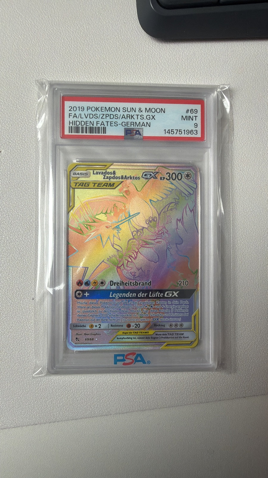 Moltres & Zapdos & Articuno-GX 69/68 Hidden Fates PSA 9 Deutsch Rainbow Rare